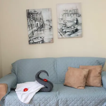The Beach Apartment 